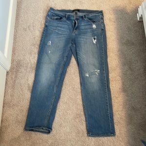 Banana Republic Distressed Girlfriend Jeans. Medium wash. size 31/12
